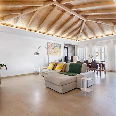 Appartamento Flor De Sol House - Sunny Balcony House In *