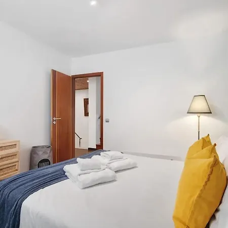 Flor De Sol House - Sunny Balcony House In *